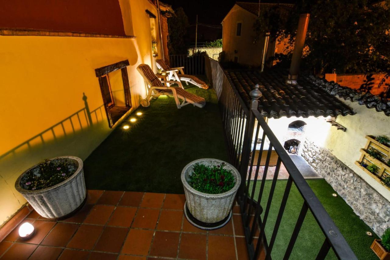 La Mora Cantana Castrojeriz Esterno foto