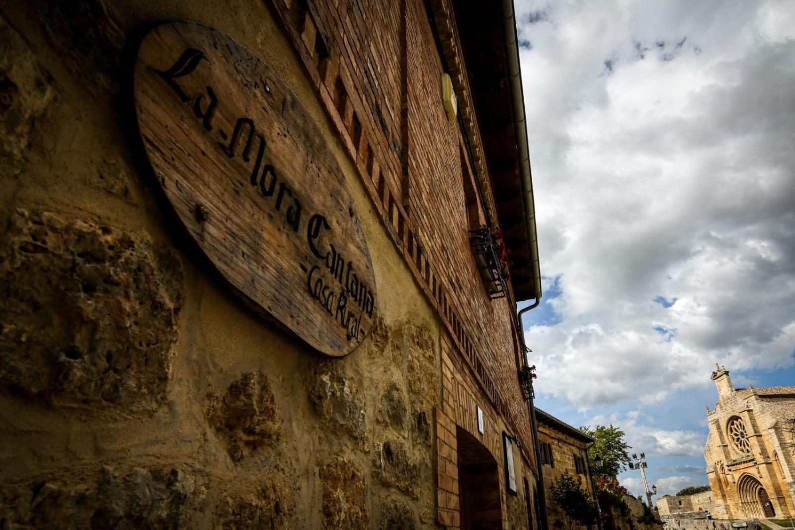 La Mora Cantana Castrojeriz Esterno foto