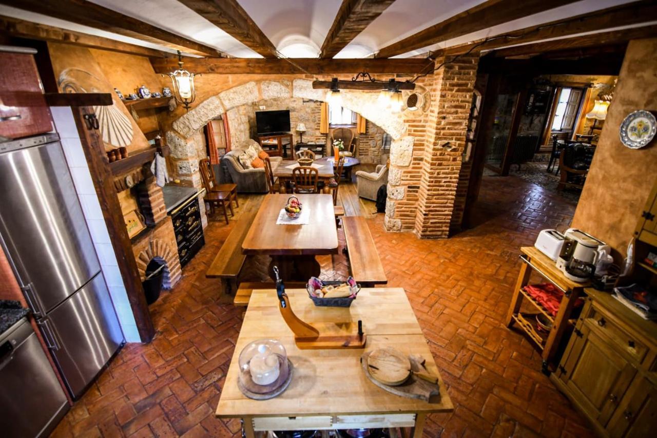 La Mora Cantana Castrojeriz Esterno foto