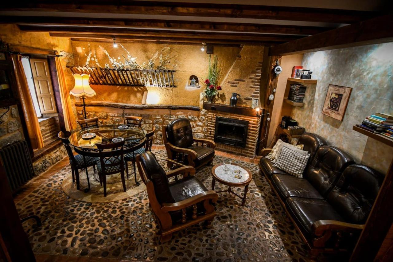 La Mora Cantana Castrojeriz Esterno foto